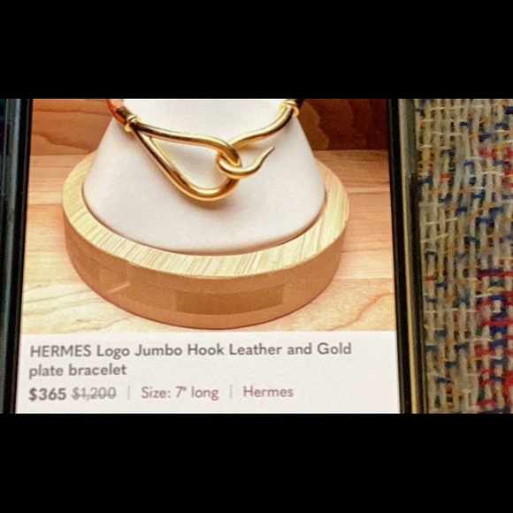 HERMES Logo Jumbo Hook Leather and Gold plate bracelet. Size 7 EUC - Picture 3 of 3